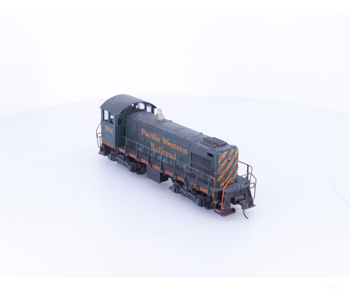 Atlas 8826 HO Alco S-3 Switcher Diesel Locomotive Pacific Western Railway (PWR) 1004 DCC - Locomotives