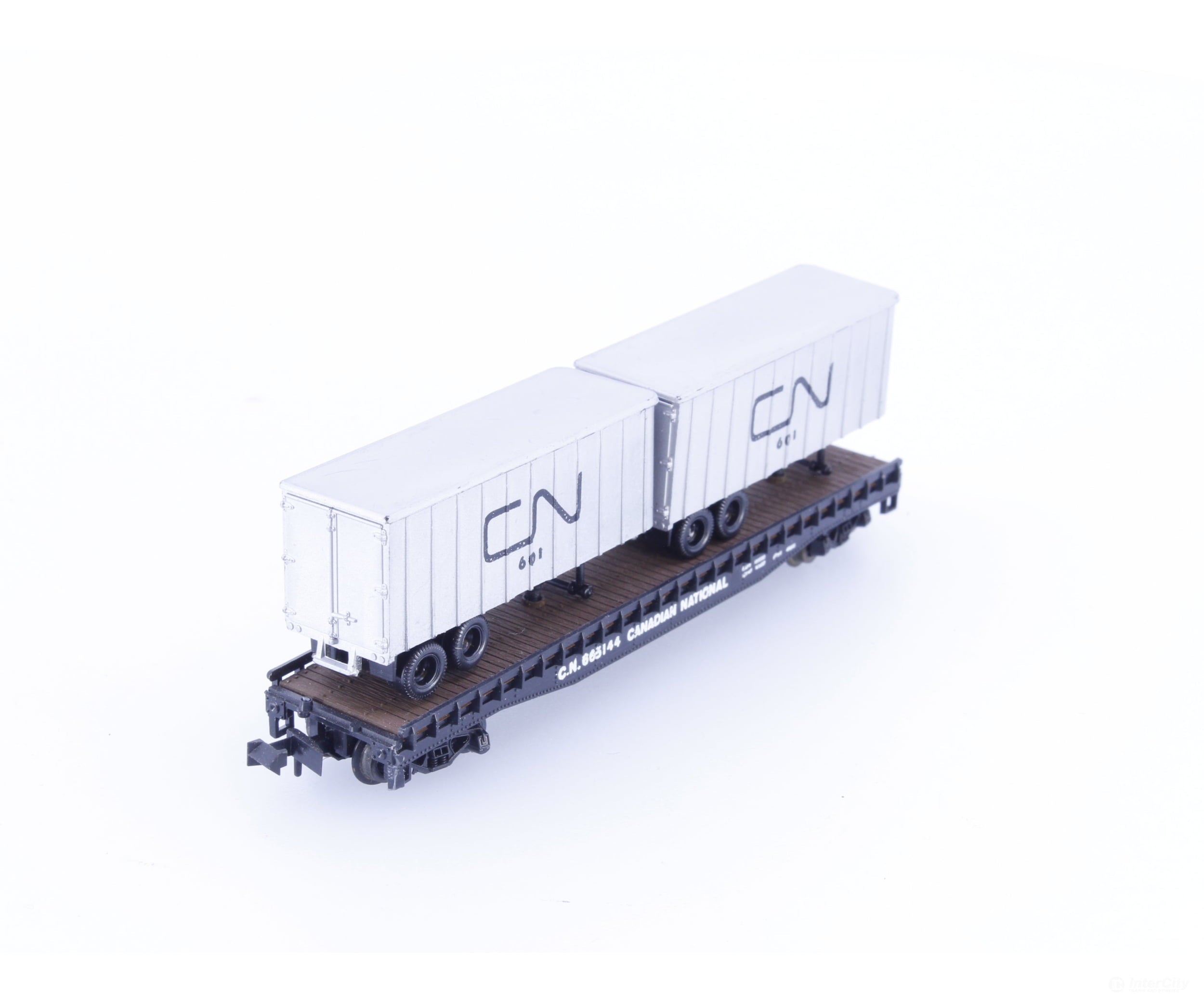 Aurora 4844 N Piggyback Flatcar with 2 Trailers Canadian National (CN) 665144 - Freight Cars