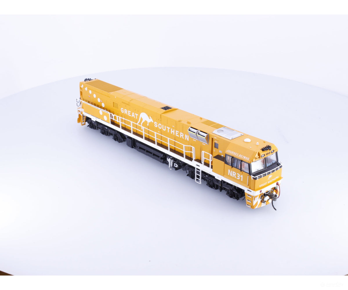 Auscision AM11767s HO NR Class Diesel Electric Locomotive Great Southern NR31 DCC & Sound - Locomotives