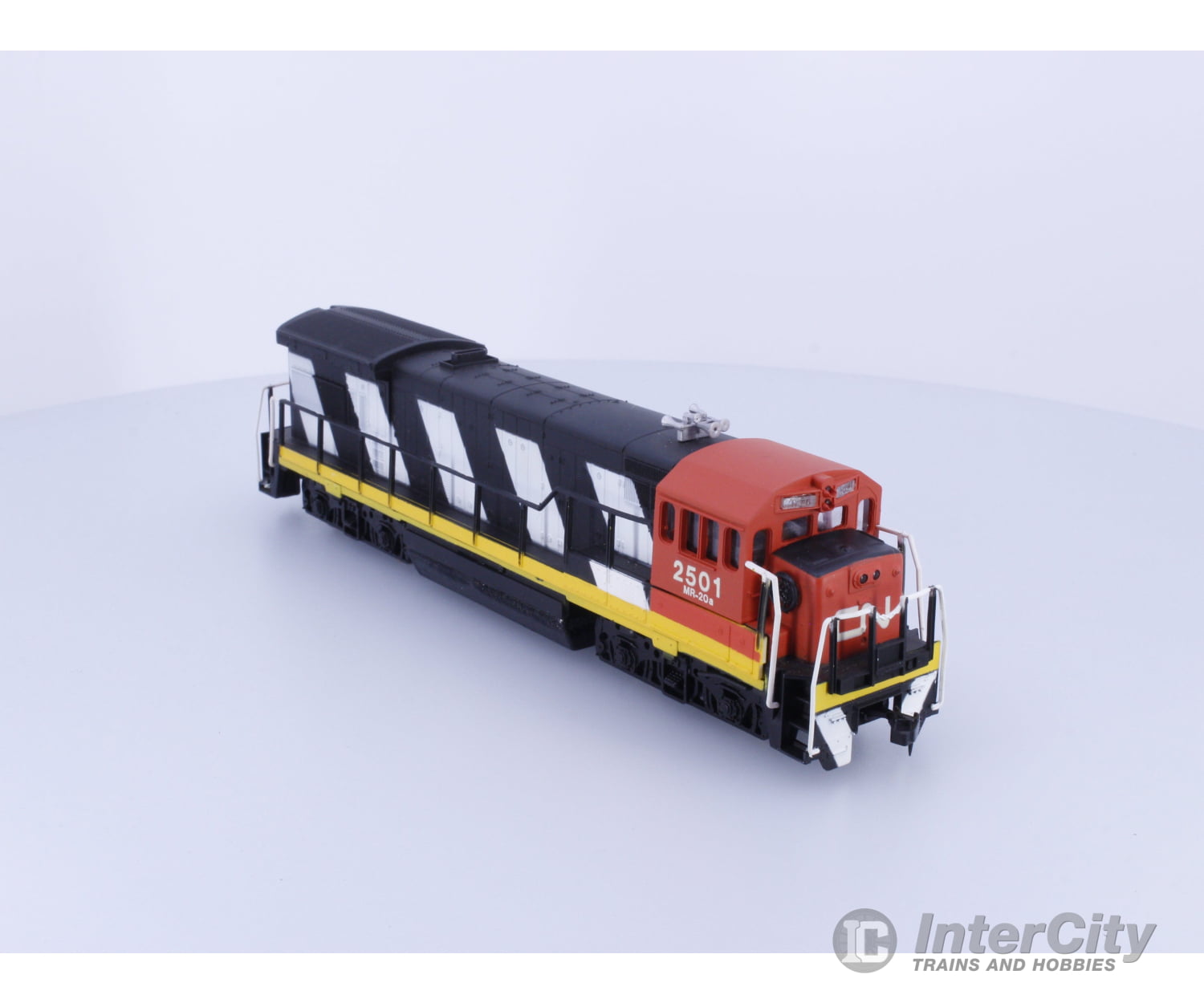 Bachmann 0628 HO GE U36B Canadian National (CN) 2501 Analog DC Locomotives