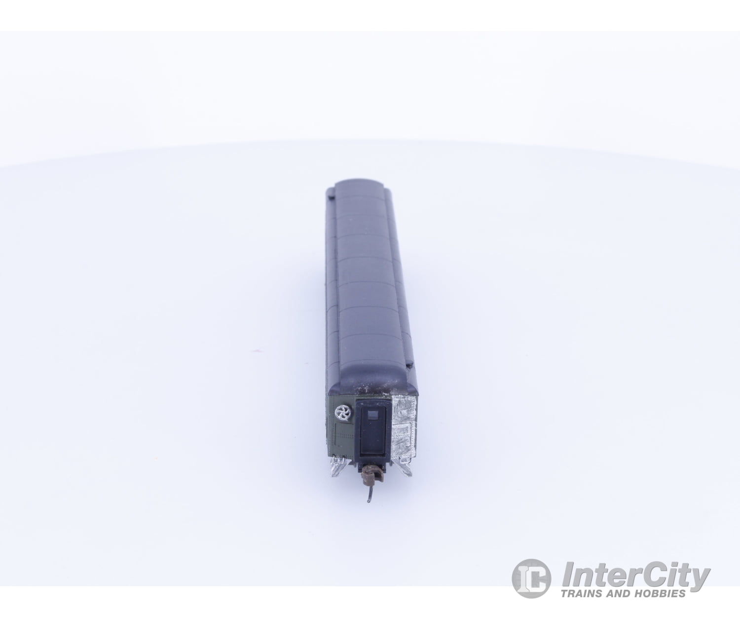 Bachmann 13751 N 72’ Heavyweight Coach with Lighted Interior Santa Fe (SF) 829 Passenger Cars