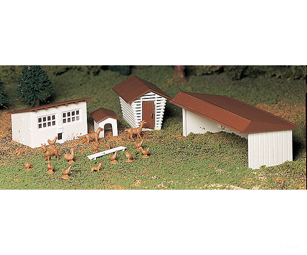 Bachmann 45604 Plasticville U.s.a.(R) Classic Kits -- Farm Out-Buildings Pkg(3) Structures