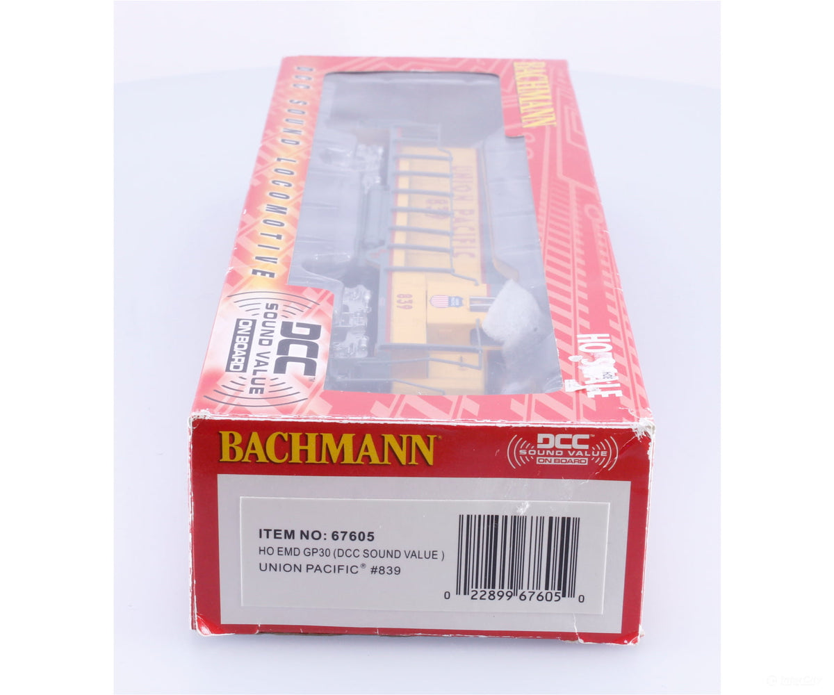 Bachmann 67605 HO EMD GP30 Diesel Locomotive Union Pacific (UP) 839 DCC & Sound - Locomotives