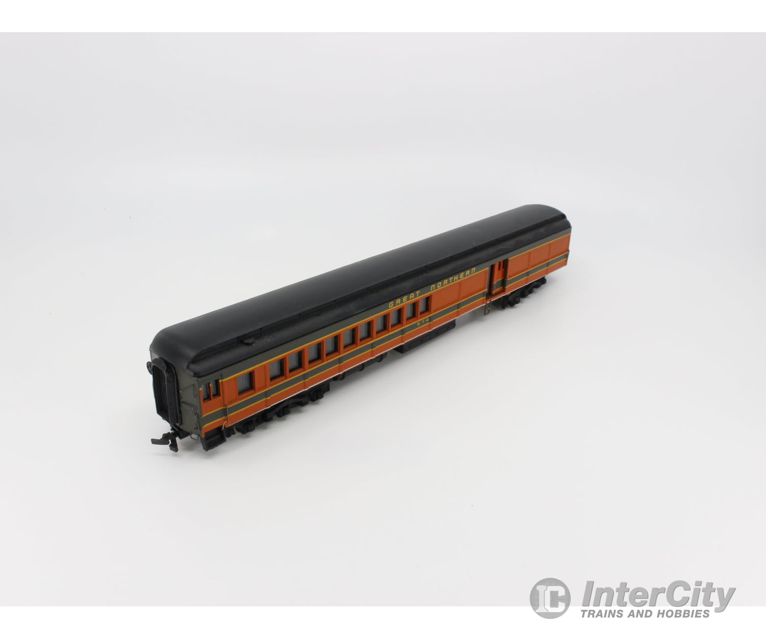 Bachmann 89031 Ho Combine Passenger Car Great Northern (Gn) 574 Cars