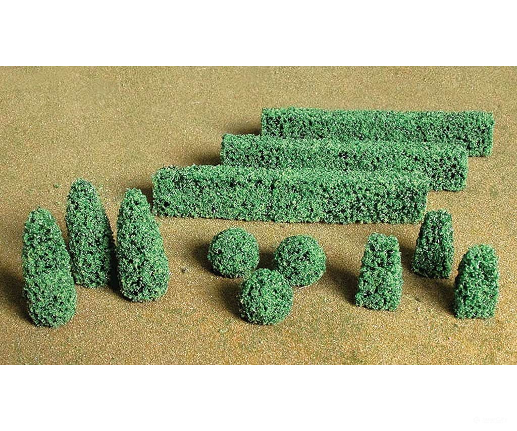 Bachmann 32504 Boxwood Plants -- Assorted Pkg(20) Other Scenery