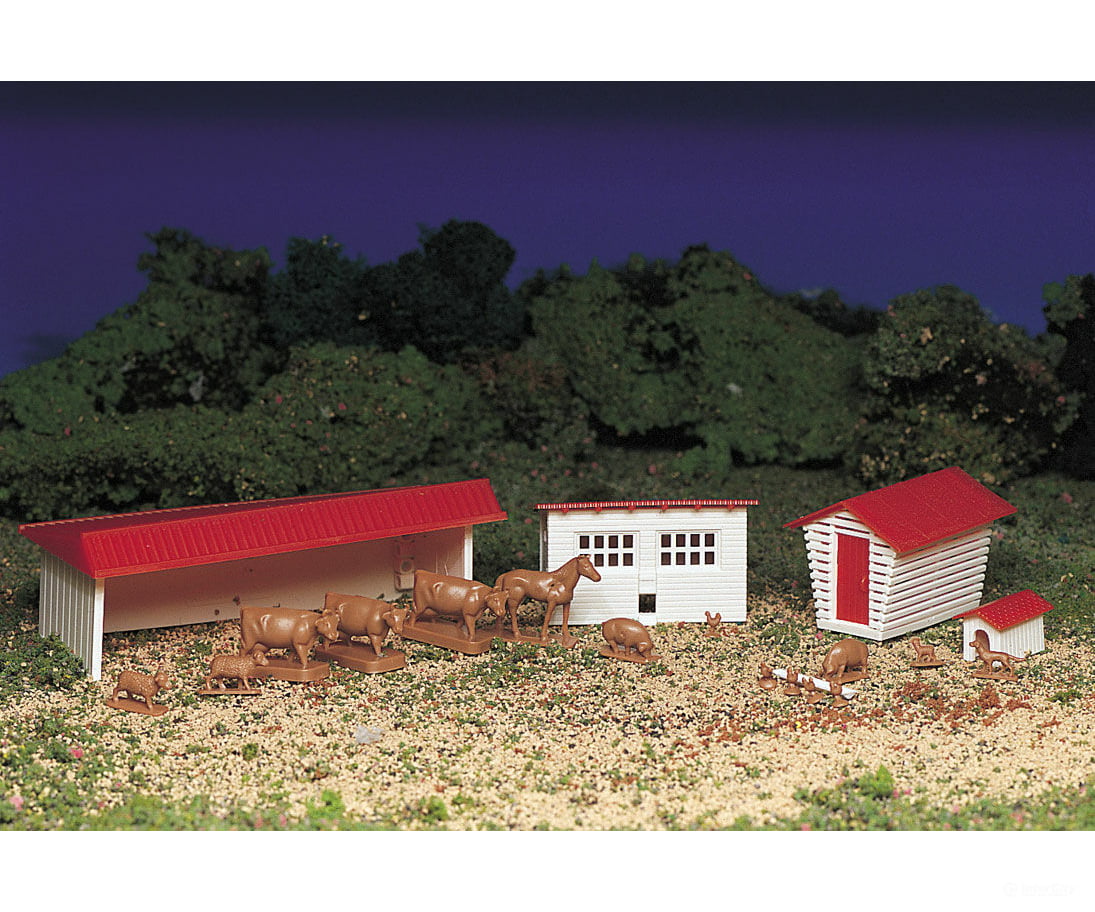 Bachmann 45152 Plasticville Classic Kit - Farm Buildings W/Animals Structures