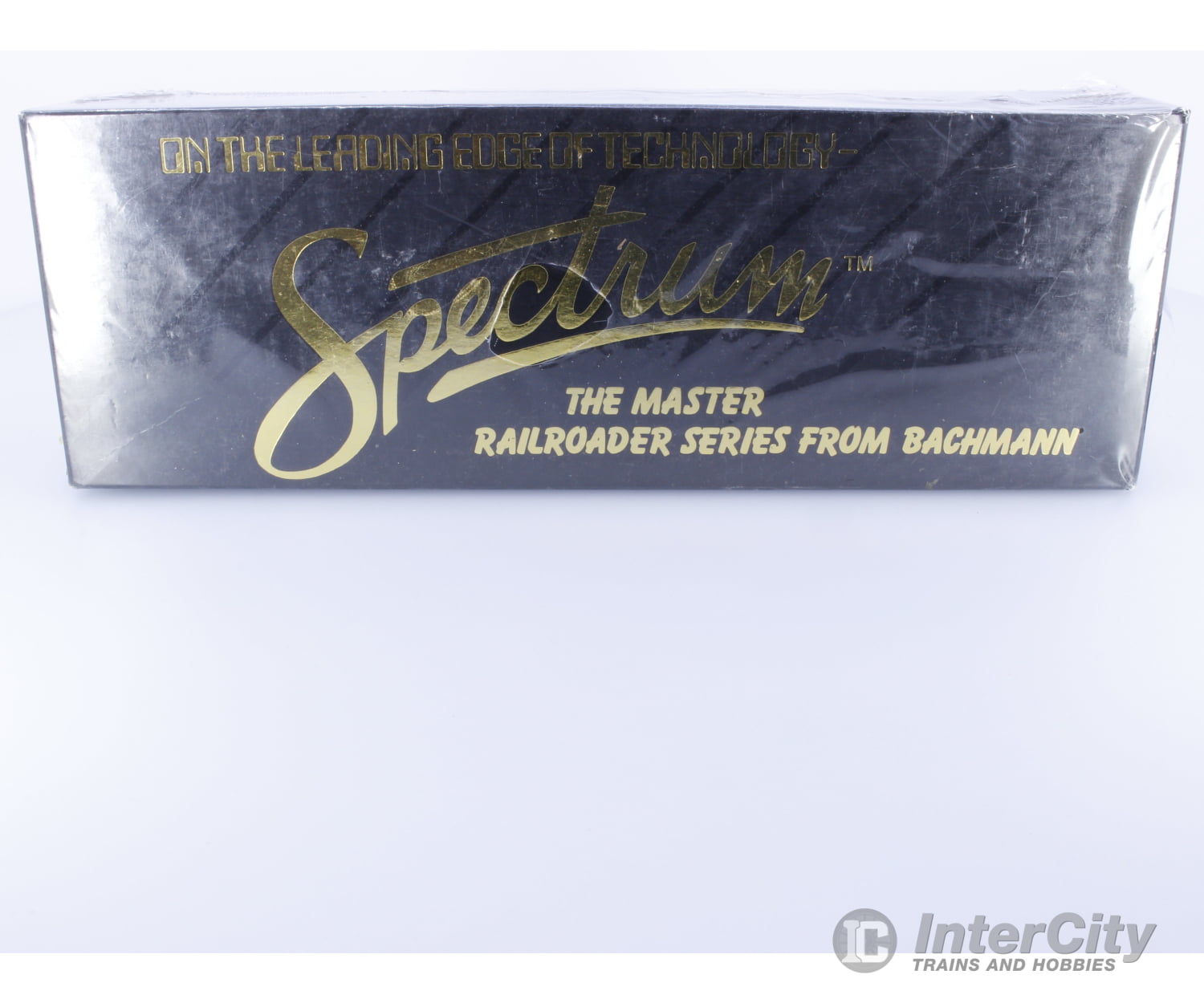 Spectrum 87022 HO EMD F40PH Diesel Via Rail (VIA) 6425 Analog DC Locomotives