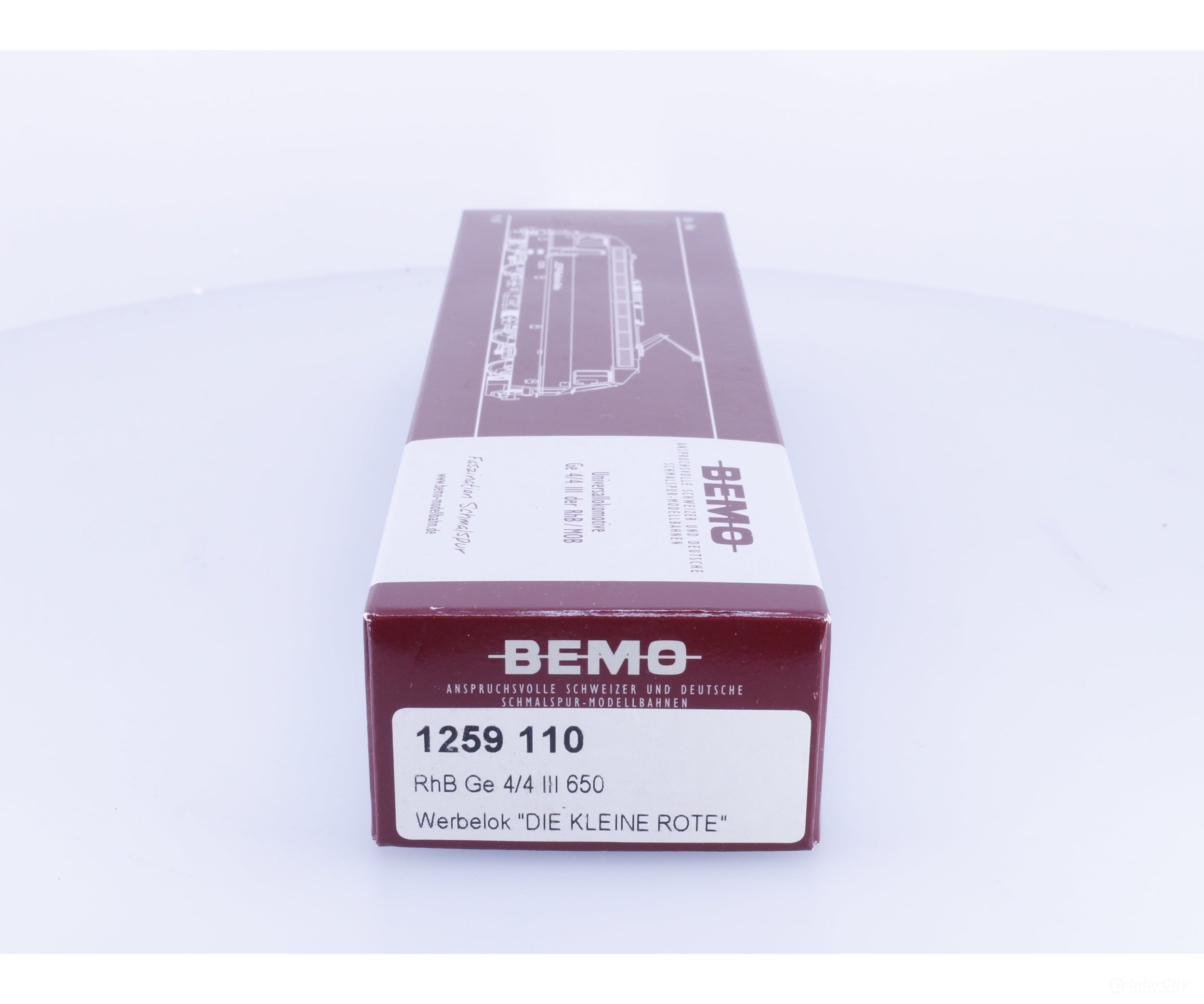 Bemo 1259110 HOm RhB Ge 4/4 III Electric Locomotive Werbelok Die Kleine Rote 650 Analog DC - European Locomotives