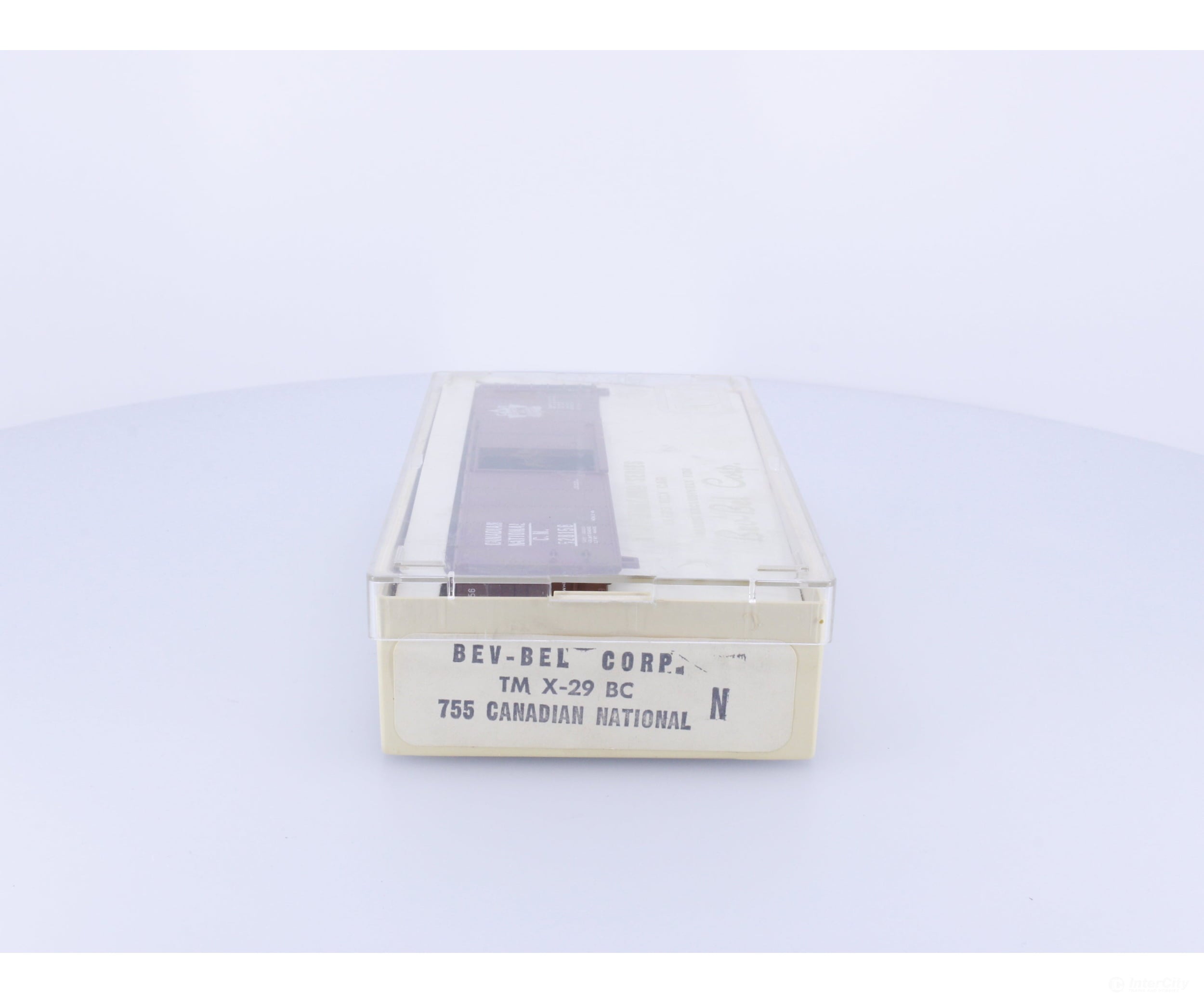 Bevbel X-29 HO Boxcar Single Door Canadian National (CN) 528156 Freight Cars