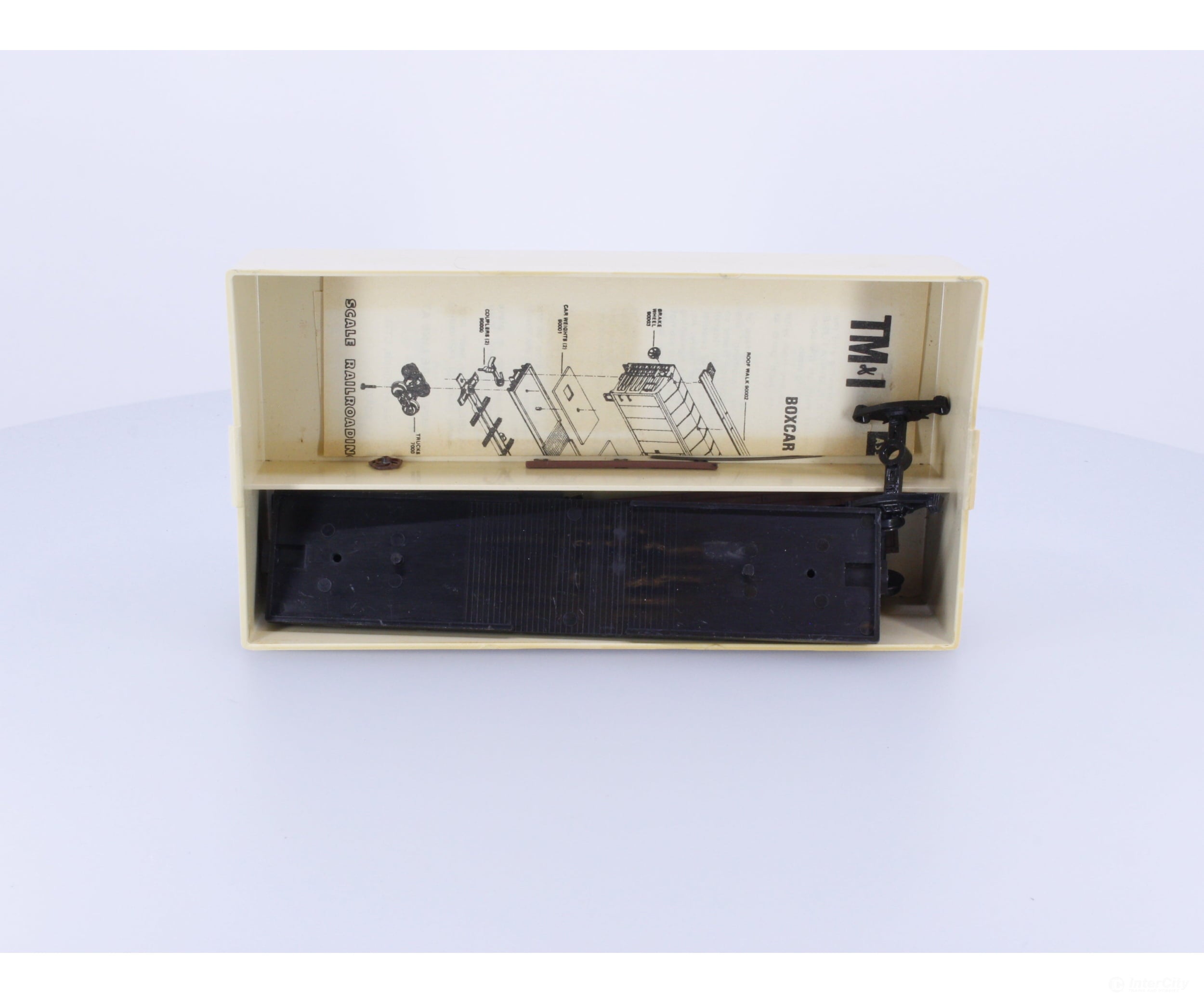 Bevbel X-29 HO Boxcar Single Door Canadian National (CN) 528156 Freight Cars