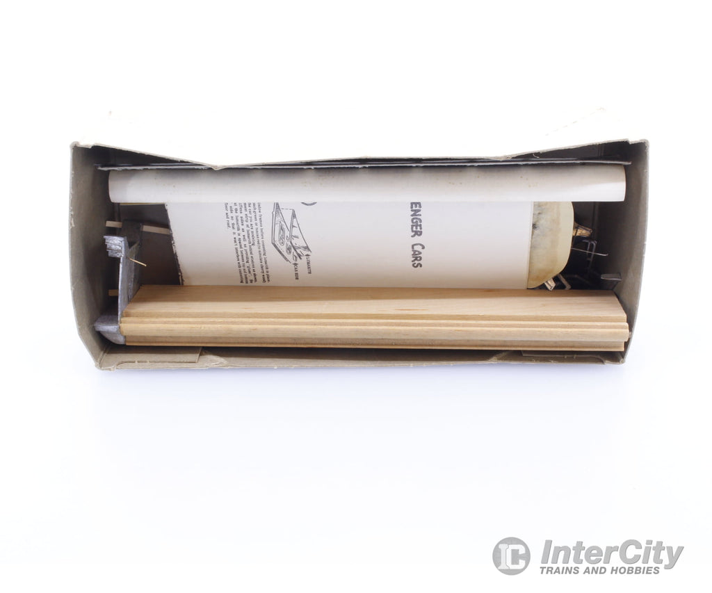 Binkley Models P5 HO 1880 Coach Kit Canadian National (CN) Passenger Cars