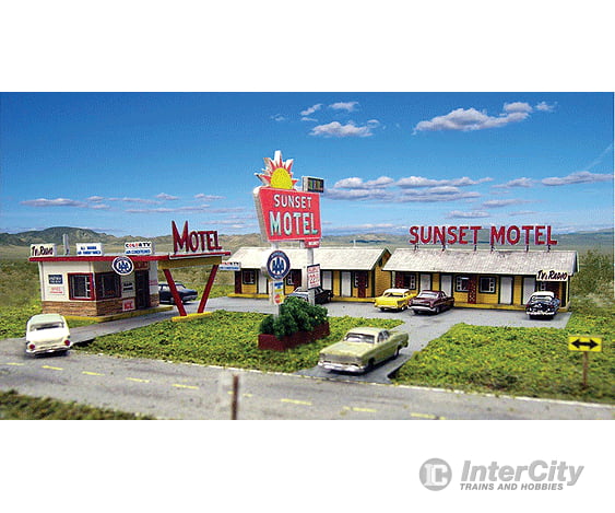 Blair Line 2001 Sunset Motel -- Kit - Office: 5 X 3-5/16 12.7 8.4Cm; Units: 6-1/2 2-3/4 16.5 6.9Cm