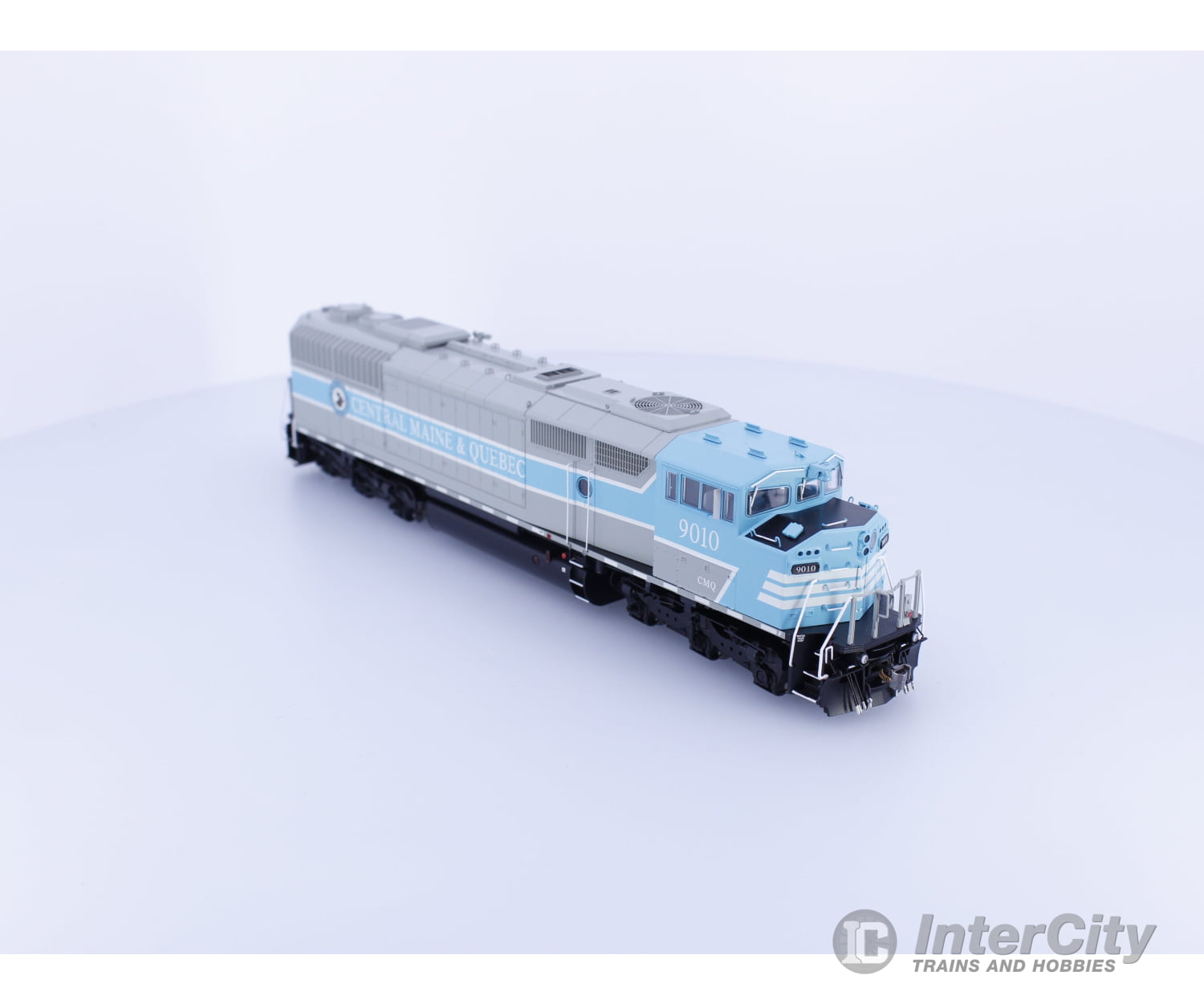 Bowser 25353 HO SD-40 Diesel Locomotive Central Maine & Quebec Rare 9010 DCC Ready Locomotives