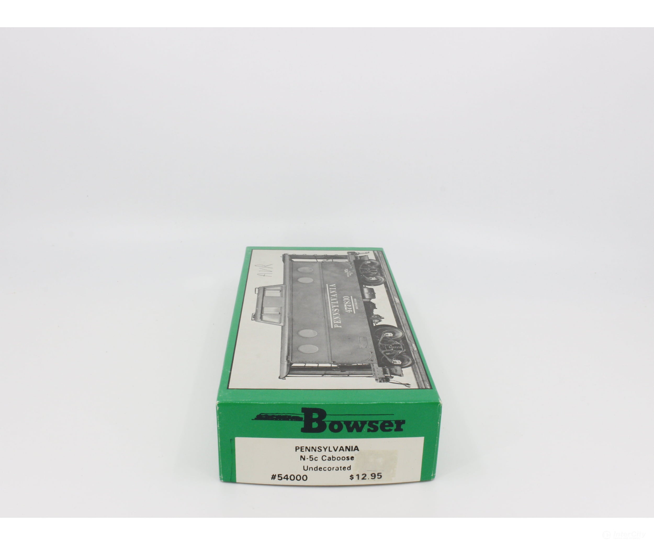 Bowser 54000 Ho N-5C Caboose Freight Car Kit With Extras Cars