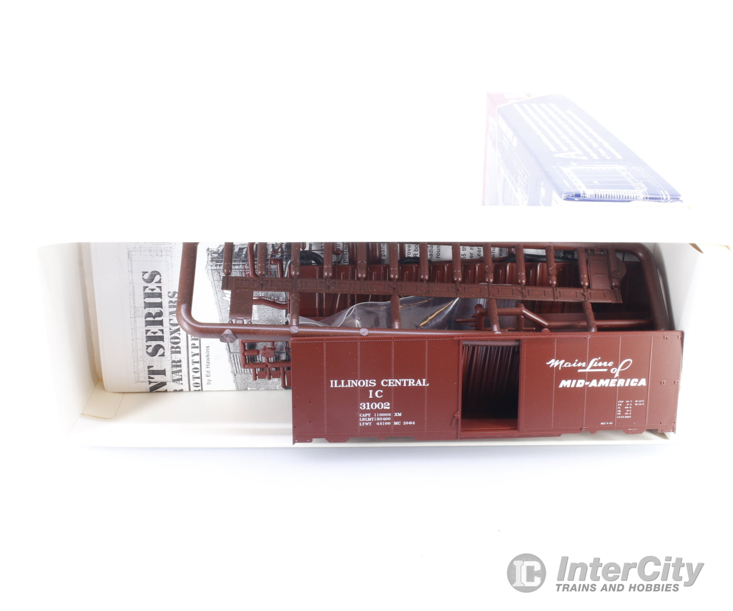 Branchline Trains IC40 HO 40’ AAR Boxcar 6’ Door Kit Illinois Central (IC) 31002 Freight Cars
