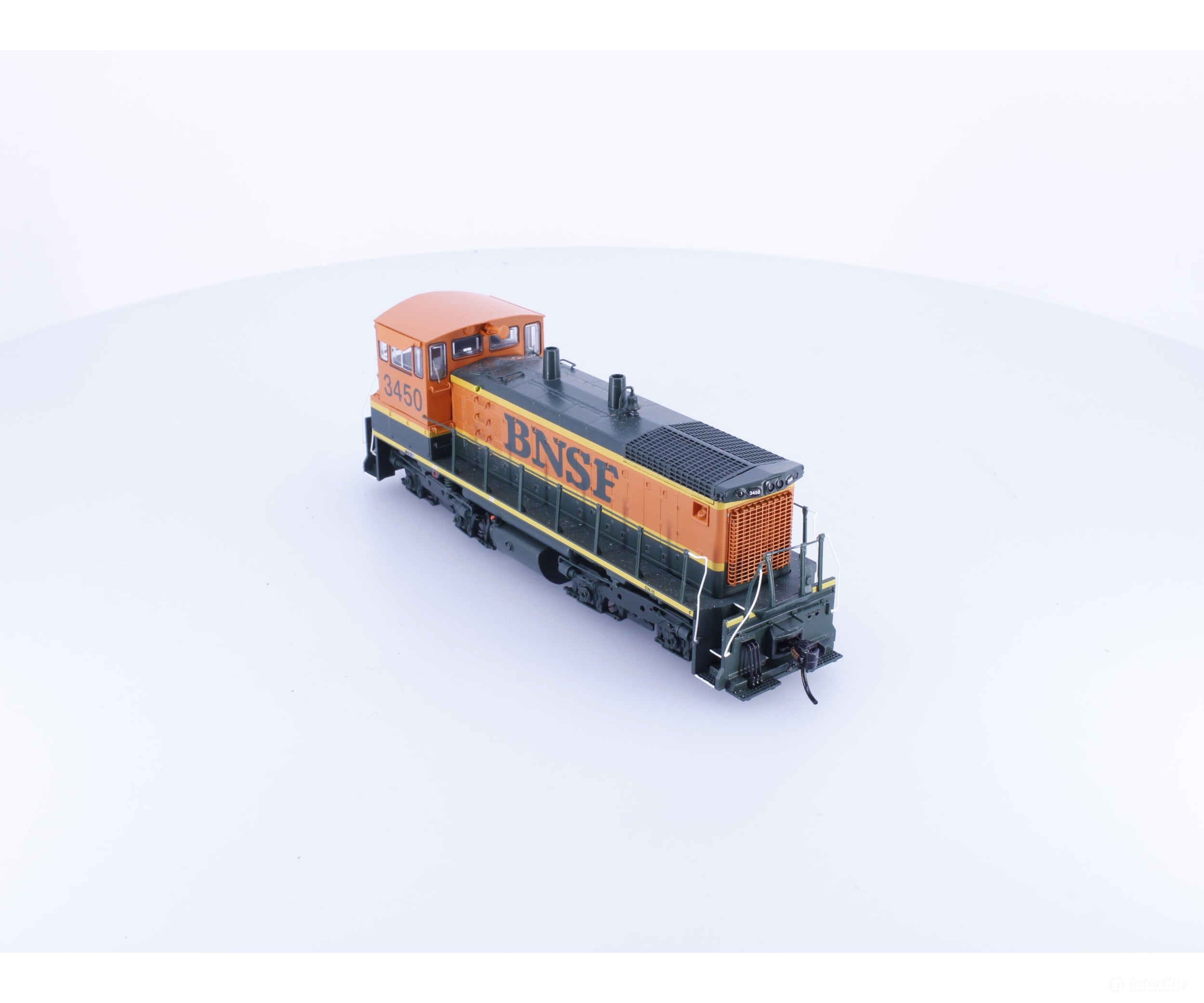 Broadway Limited Imports 5447 HO EMD SW1500 Diesel Locomotive Burlington Northern Santa Fe (BNSF) 3450 DCC & Sound