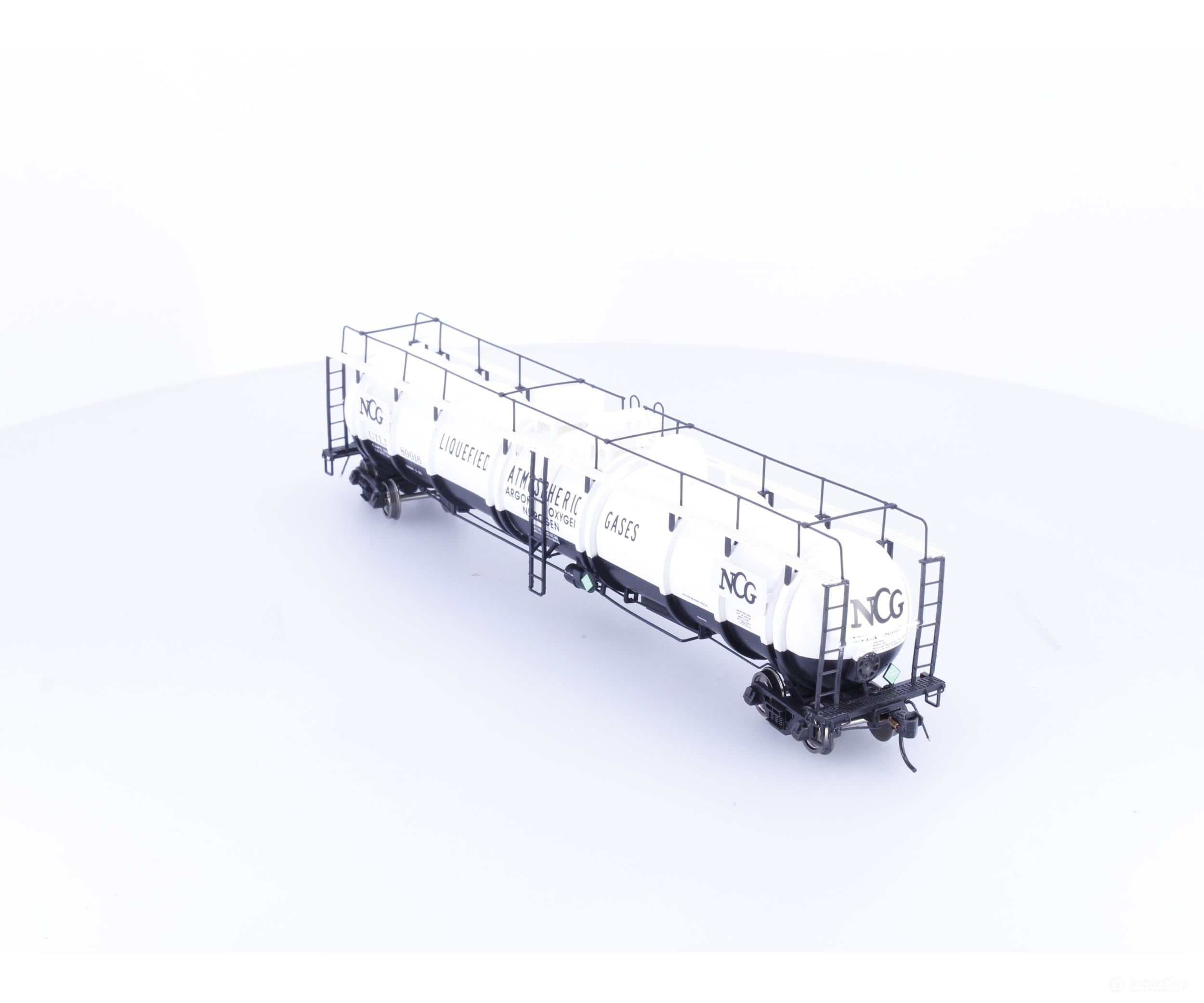 Broadway Limited Imports 6106 HO Cryogenic Tank Car NCG Union Tank Car (UTLX) 80016 - Freight Cars