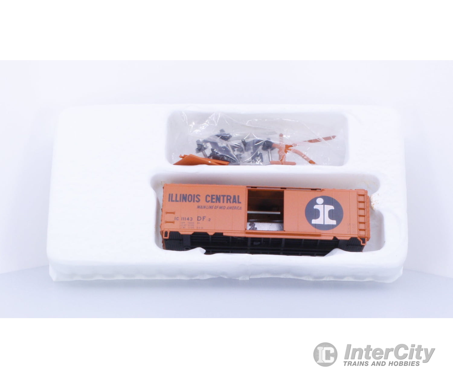 Con Cor 0001-009423 HO 40’ PS-1 Box Car Kit Illinois Central (IC) 11143 Freight Cars