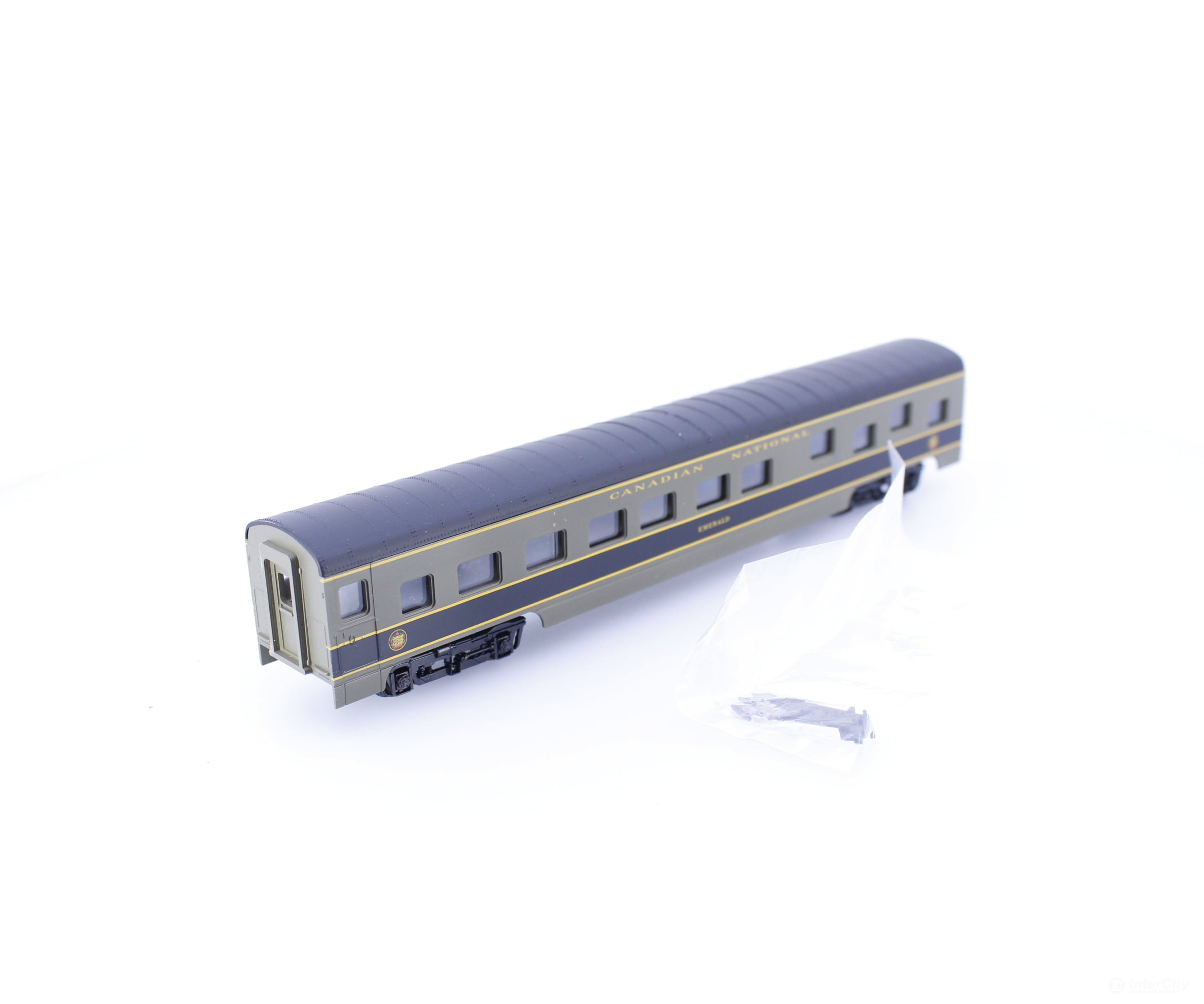 Con Cor 0001-00980K HO 72 FT Passenger Car Sleeper Canadian National (CN) Emerald Passenger Cars