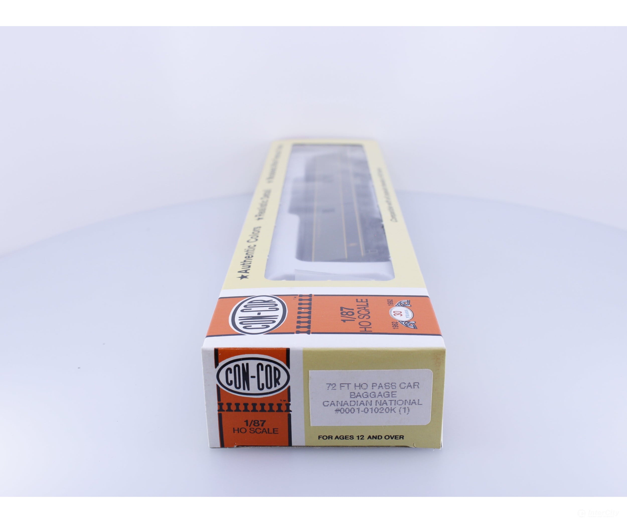 Con Cor 0001-01020K HO 72 FT Baggage Car Canadian National (CN) 9203 Passenger Cars