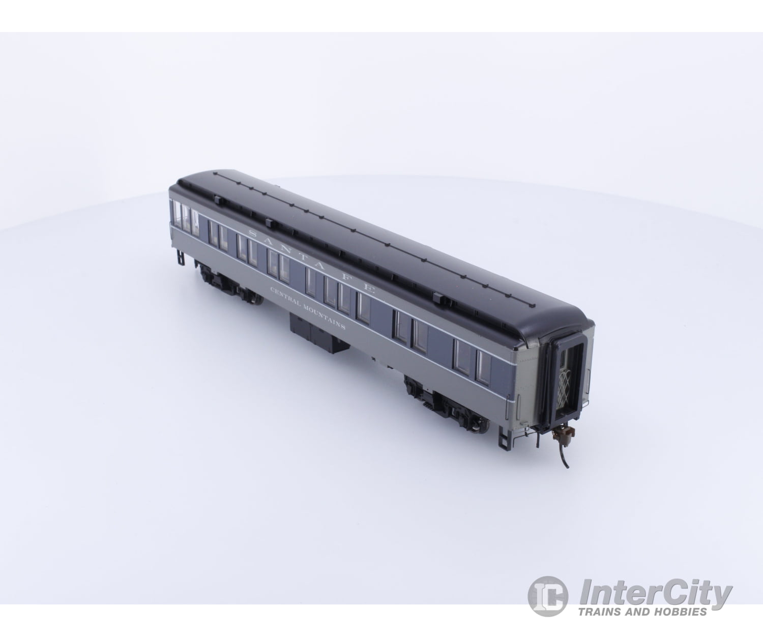 Con Cor 0001-094426 HO 1920-1950 Hwt Passenger Coach Central Mountains Santa Fe (SF) Passenger Cars