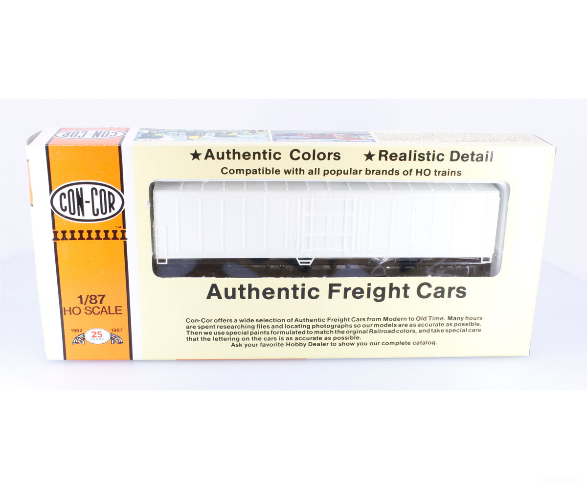 Con Cor CC-001 HO 60’ Plug Door Box Car Kit Undecorated - Freight Cars
