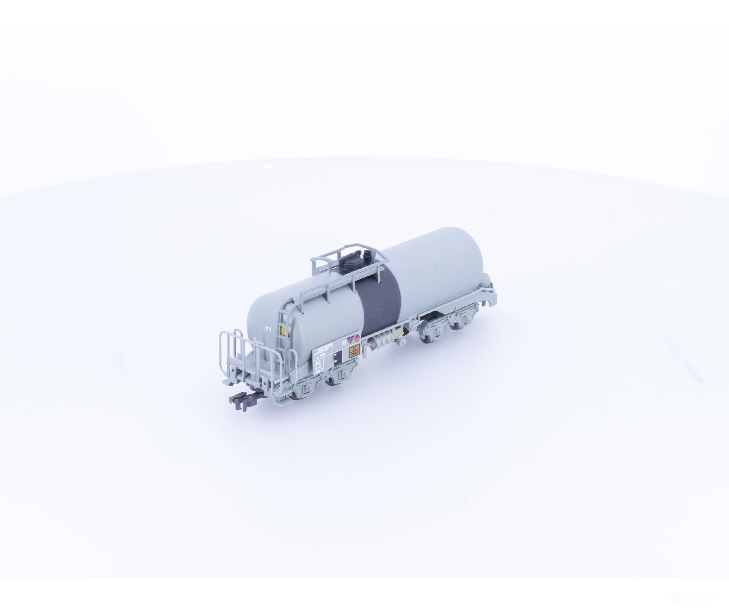 D + R Modellbahn 28176 HOm RhB Tank Car Uah 8176 - European Freight Cars
