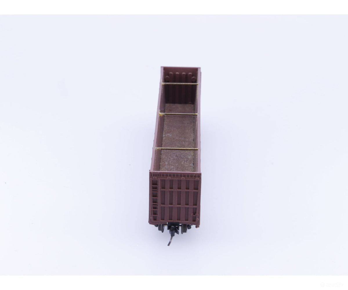 Deluxe Innovations 10020 N Gunderson Hi-Side Wood Chip Car Union Pacific (UP) 147312 - Freight Cars