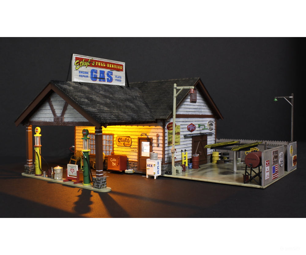 Design Preservation Models 5849 Ethyl’s Gas & Service (Lit) O Scale Structures