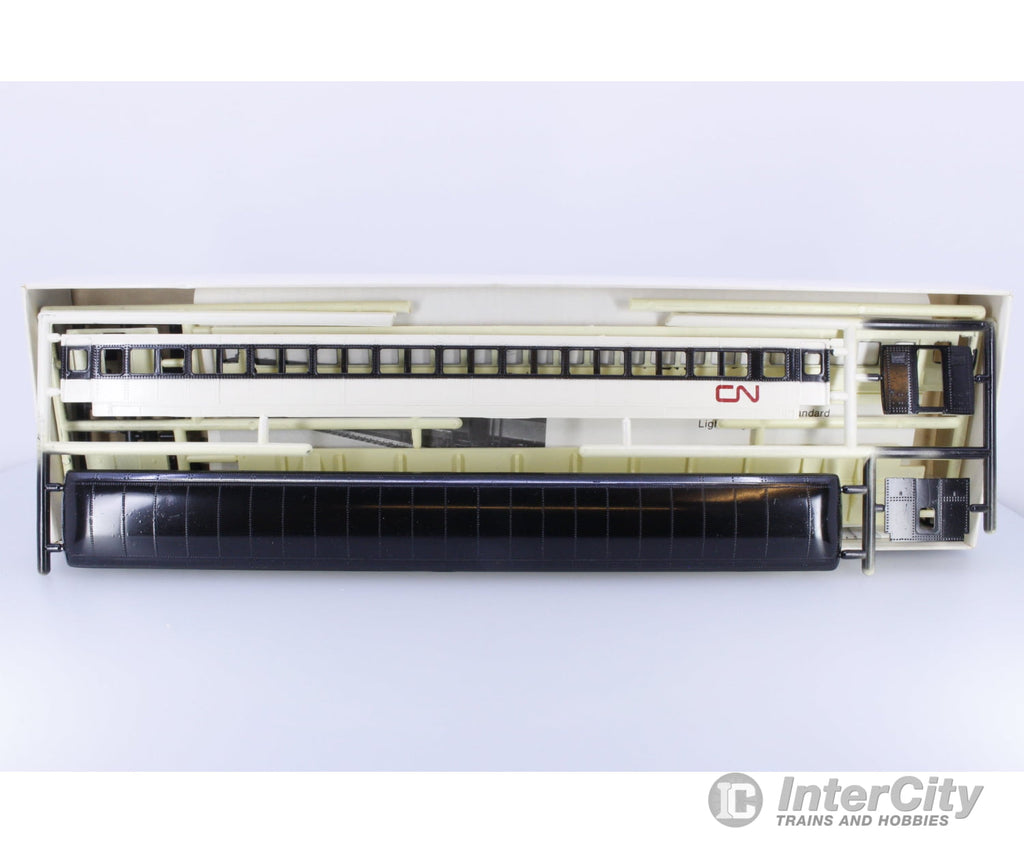 E & B Valley Railroad Co. 018-1724 HO Pullman Standard Lightweight Coach Kit Canadian National (CN) Passenger Cars