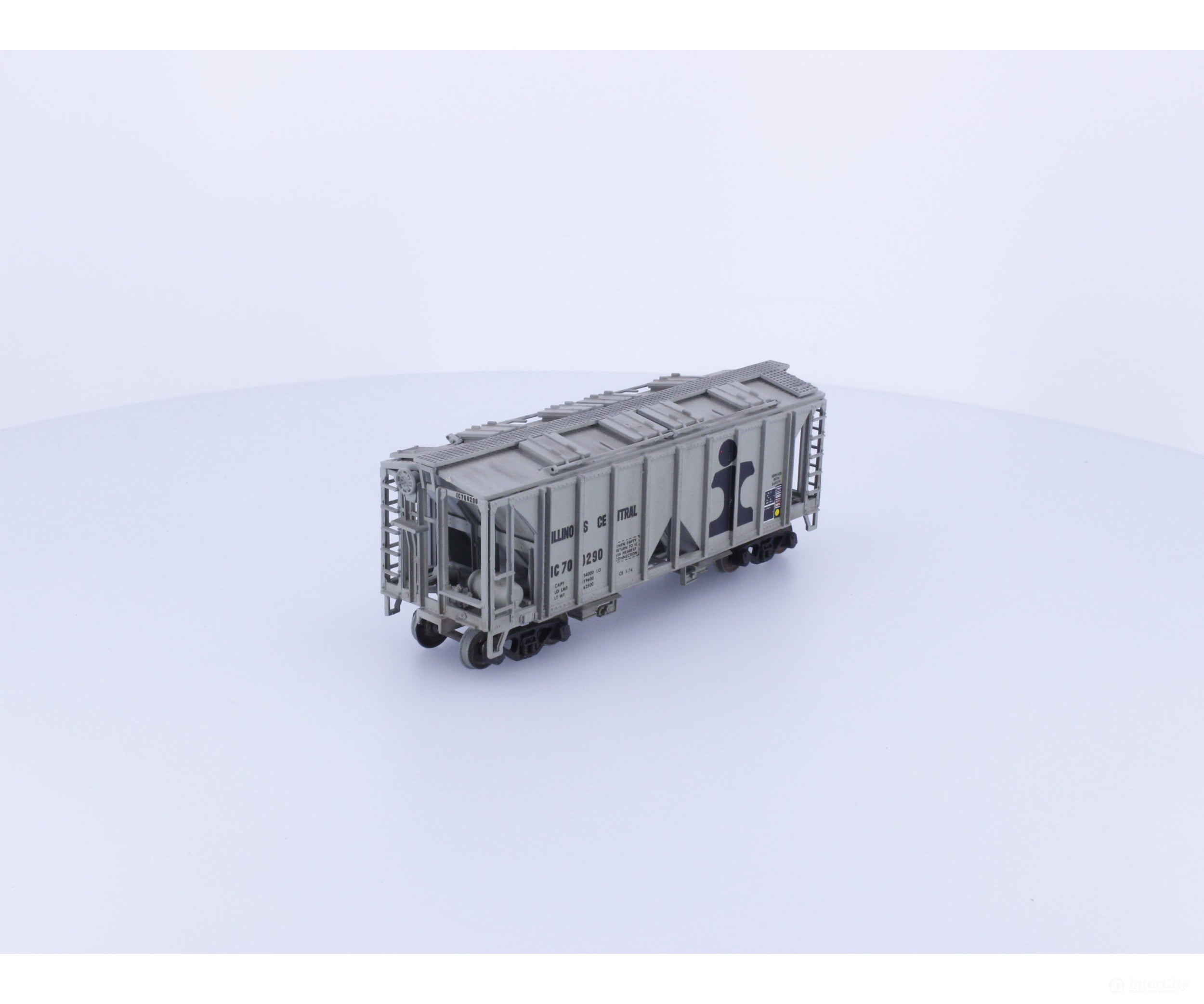 E & B Valley Railroad Co. 018-4200 HO Covered Hopper Illinois Central (IC) 700290 Freight Cars