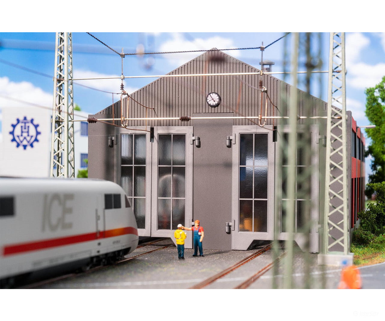 Faller 120079 HO Electric locomotive shed 2-stall Structures