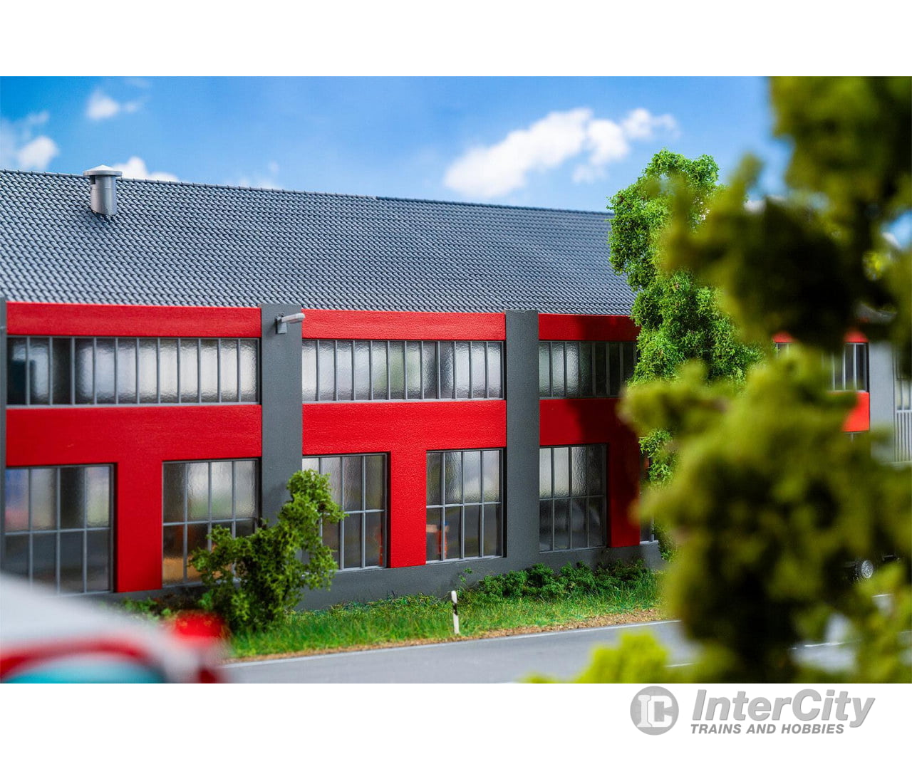 Faller 120079 HO Electric locomotive shed 2-stall Structures