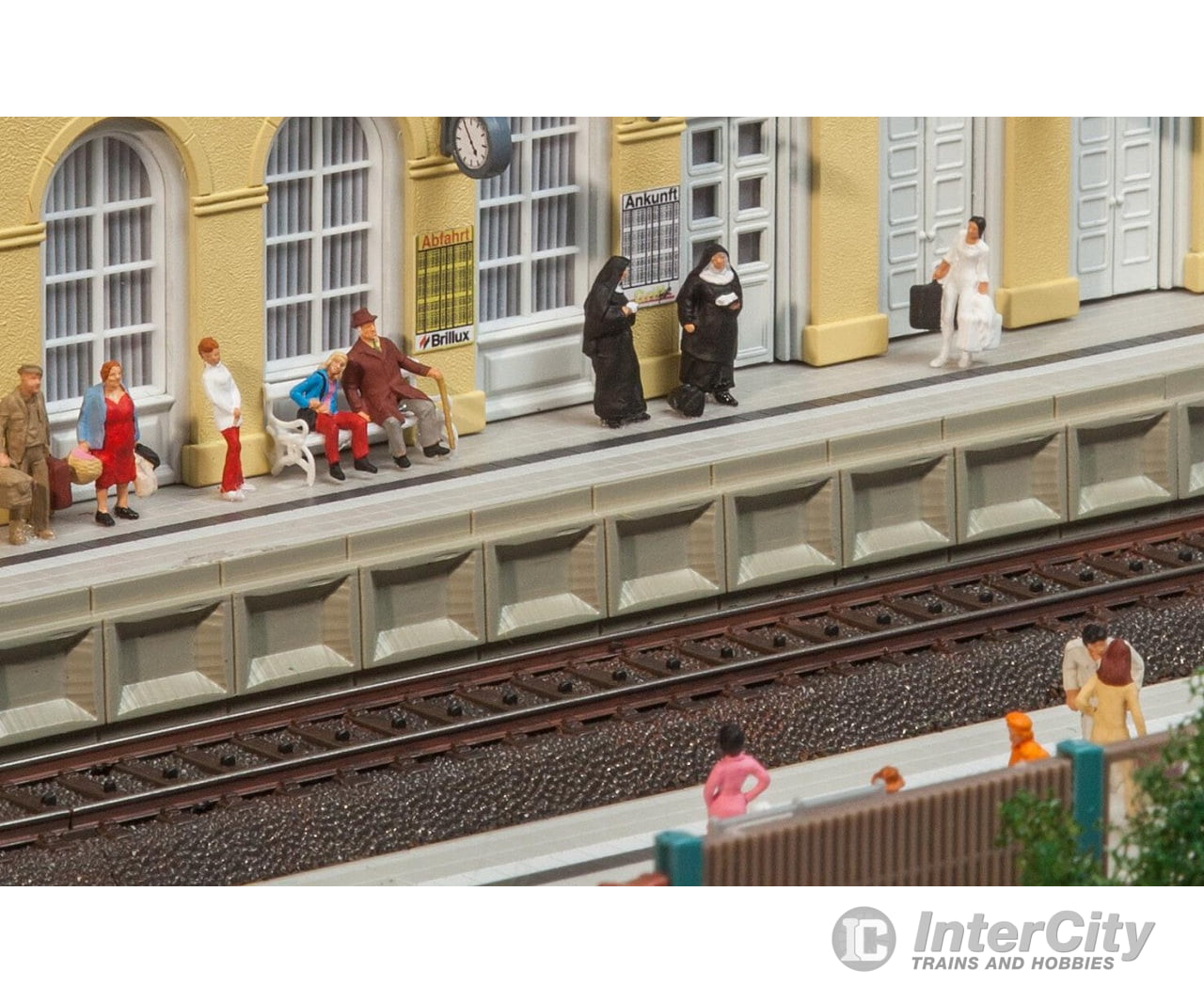 Faller 120100 Ho Modern Platform For C Track Structures