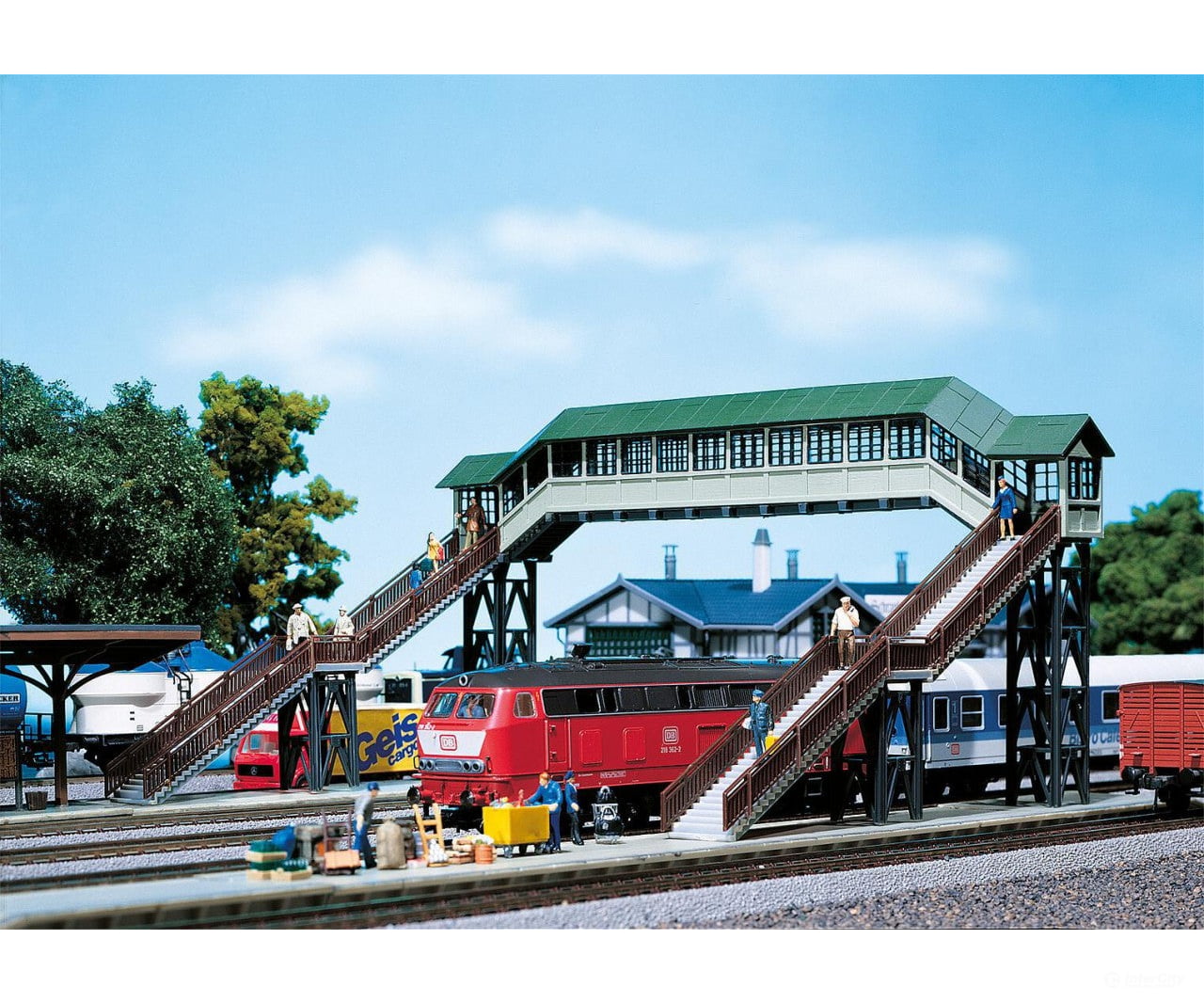 Faller 120198 Ho Covered Footbridge Structures