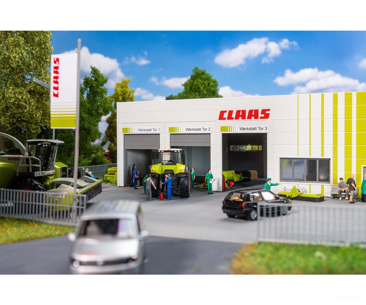 Faller 130121 HO CLAAS Agricultural machinery workshop Structures
