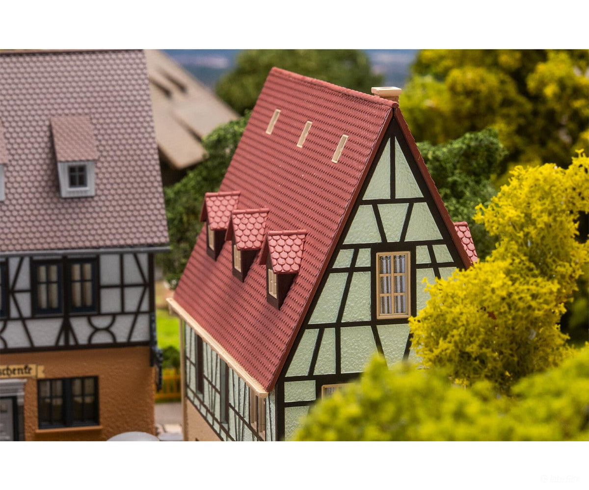 Faller 130147 HO Half-timbered house with farm building - Structures