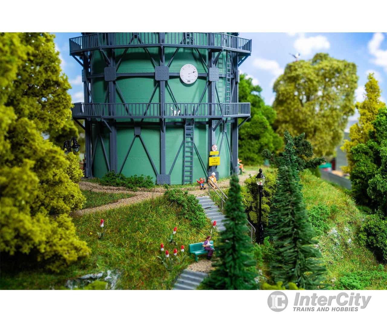 Faller 130157 HO Gasometer with pipework Structures