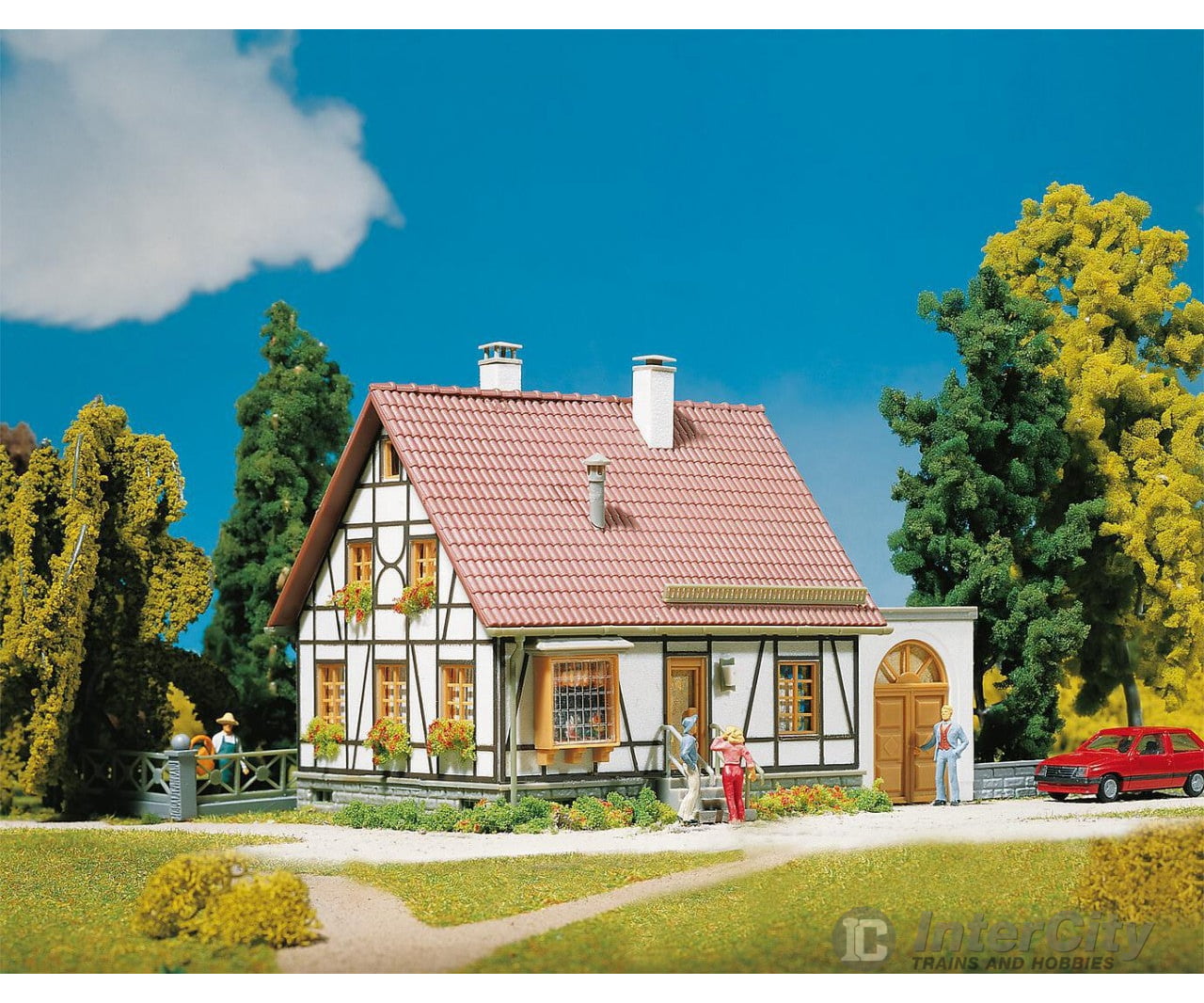 Faller 130215 Ho Timbered House With Garage Structures