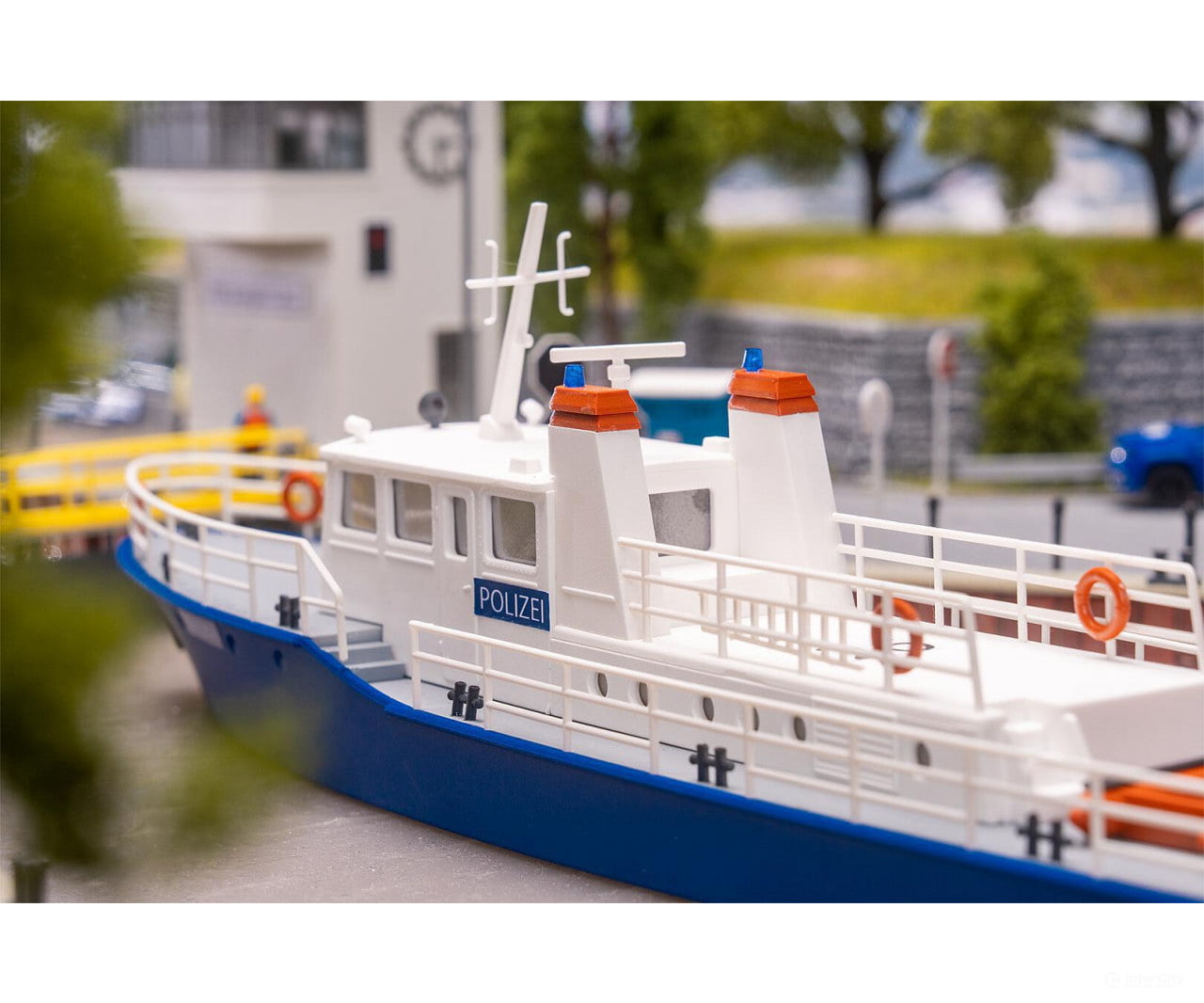 Faller 131019 HO Police boat - Scenic Details