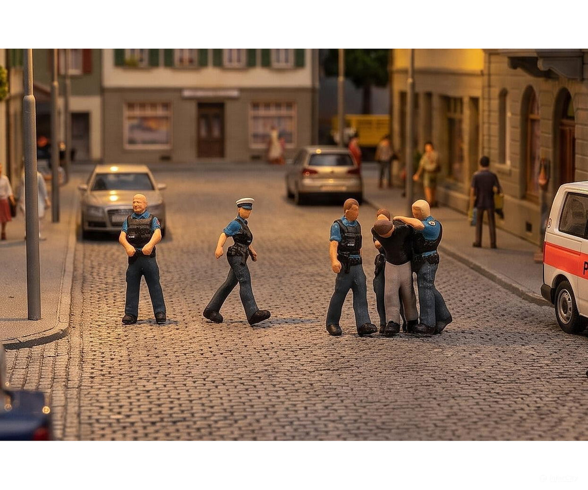 Faller 151718 HO Police officers CH - Figures