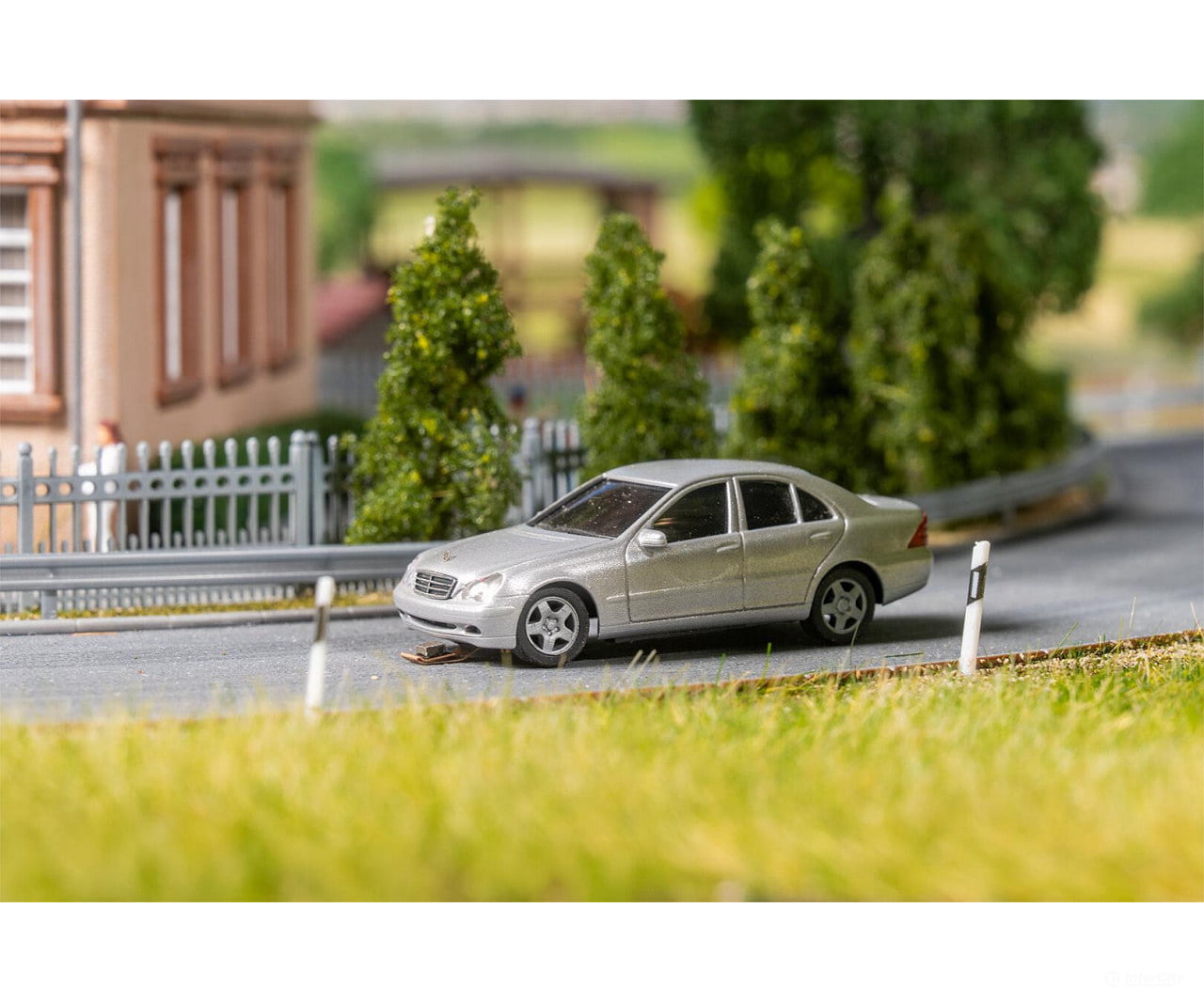 Faller 161425 HO MB C-Class W 203 silver (HERPA) - Cars & Trucks