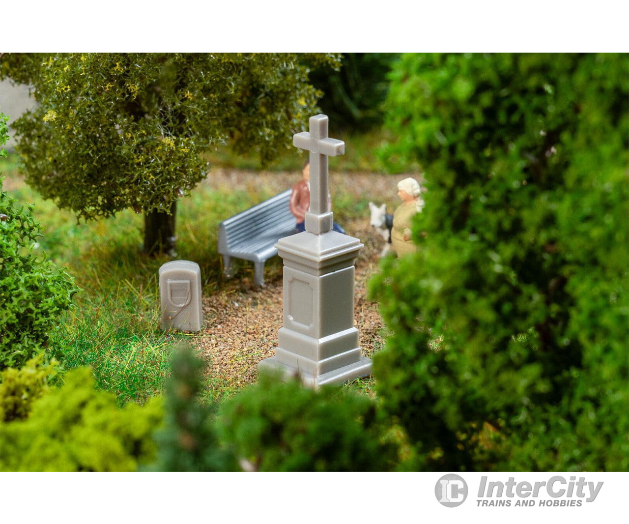 Faller 180997 HO Field cross and boundary stone Scenery Details
