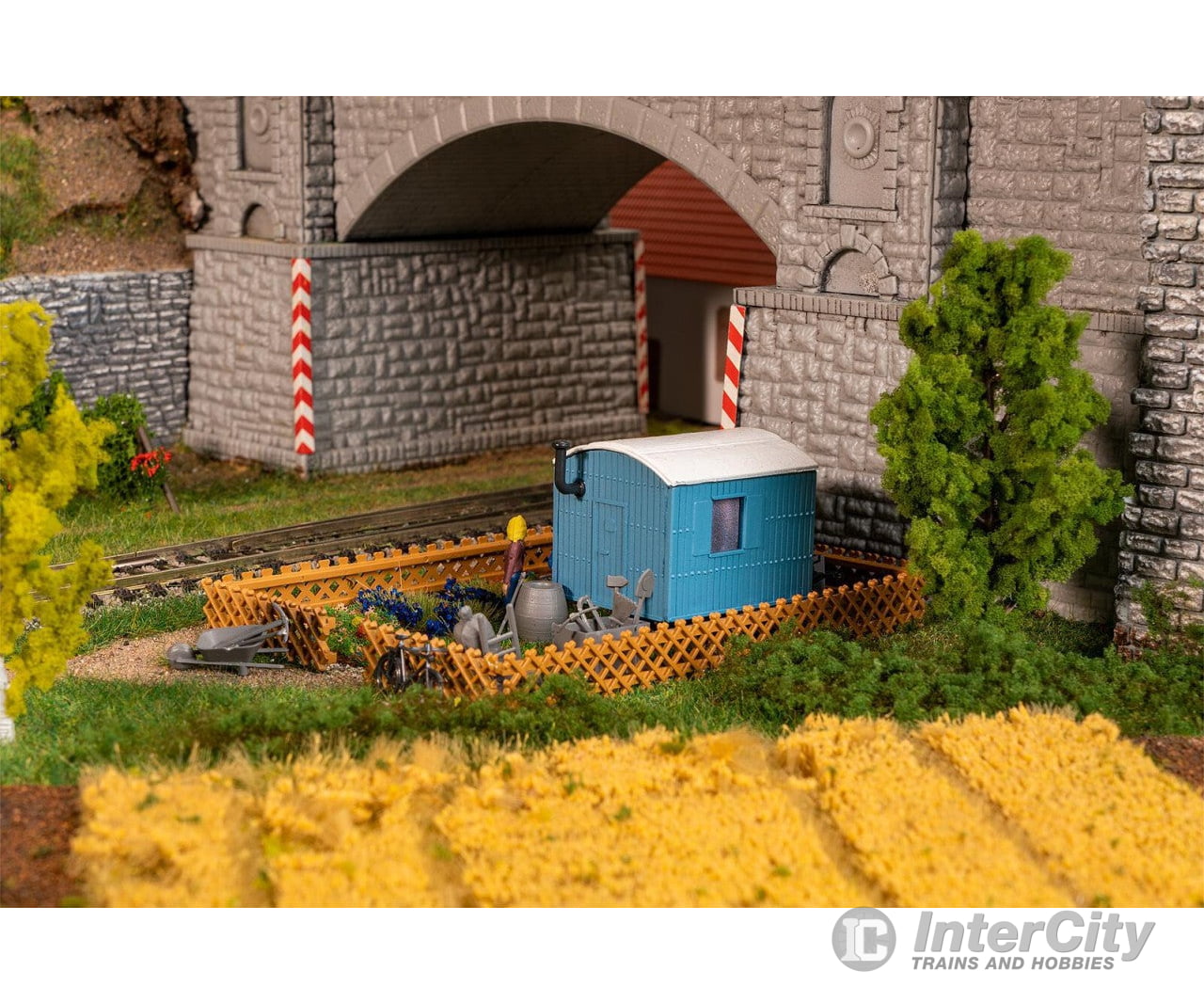 Faller 190090 Ho Anniversary Model Allotment Garden With Figures Structures