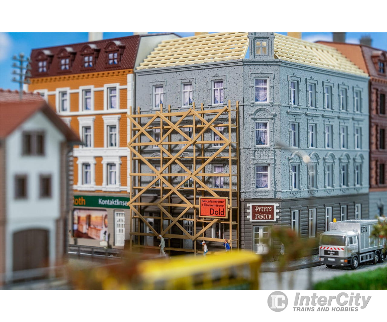 Faller 232166 N Townhouse under reconstruction Structures