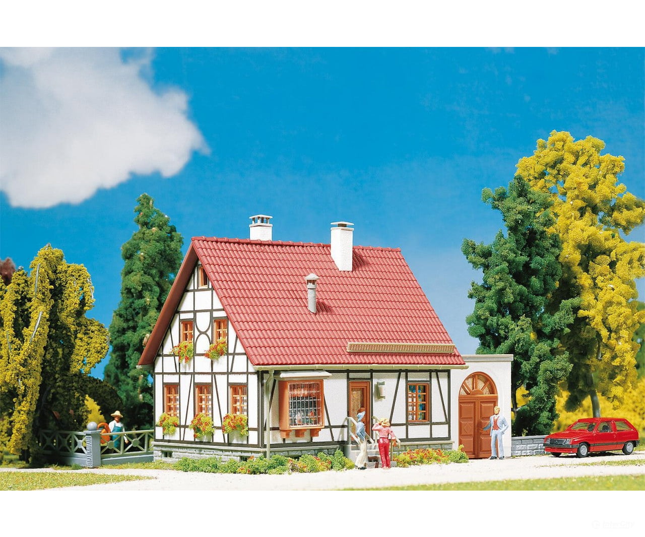 Faller 232215 N Timbered House With Garage Structures