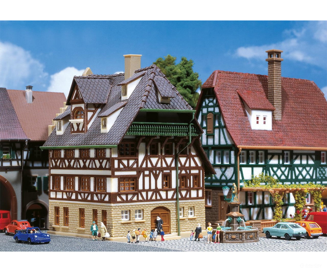 Faller 232280 N Franken Tudor House Structures
