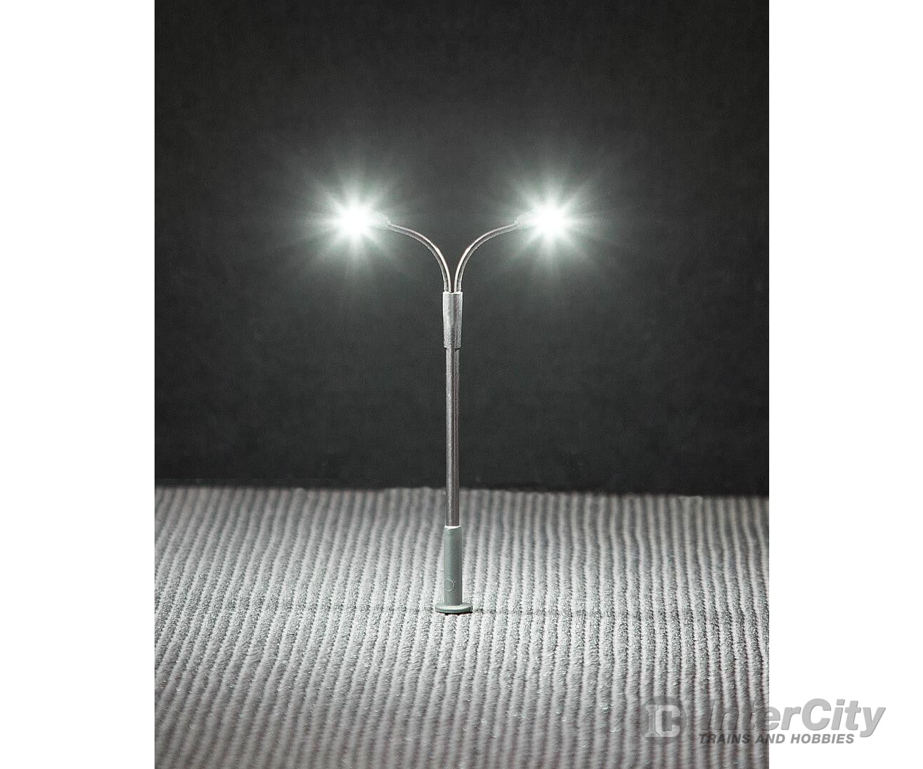 Faller 272221 N Led Street Light Lamppost Two Arms Cold White Lights & Electronics