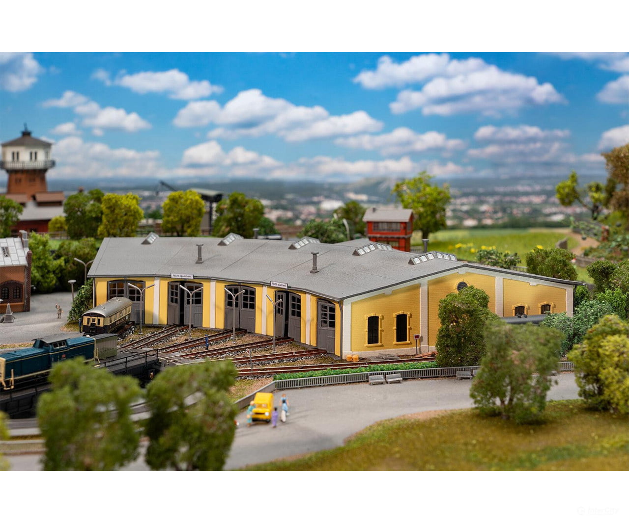 Faller 282725 Z Freilassing Roundhouse 5-Stall Structures