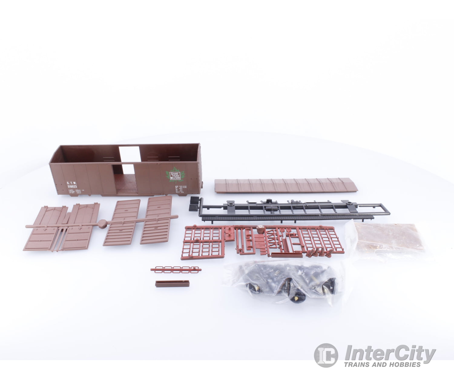 Front Range Products 4081 HO 40’ ACF Rivet Side Box Car Kit Grand Trunk Western (GTW) 516023 Freight Cars